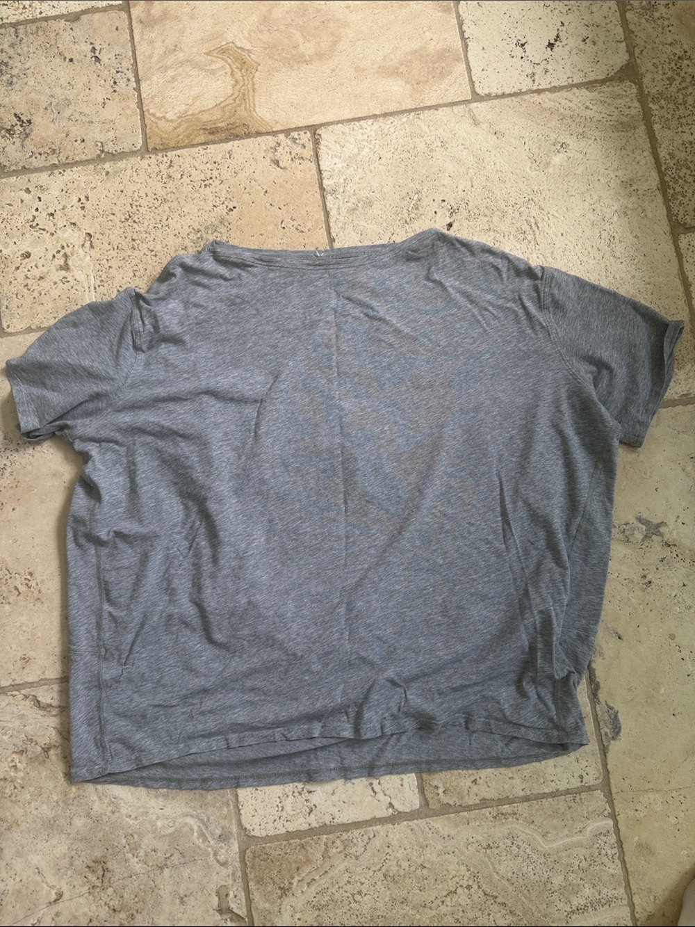 Back in Action Organic Cotton Heather Gray Short Sleeve Tee